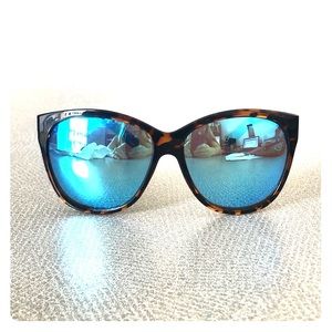 QUAY SUNGLASSES BLUE MIROR